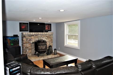 111 Wareham Lake Shore Dr, Wareham, MA 02538 photo 4