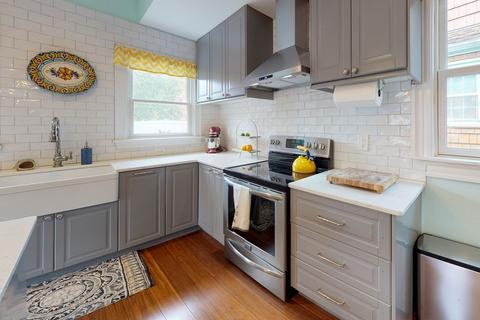 41 Rowell Ave, Beverly, MA 01915 photo 9