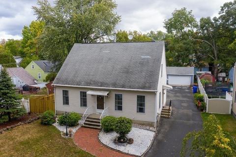 131 Clement St, Springfield, MA 01118 photo 1