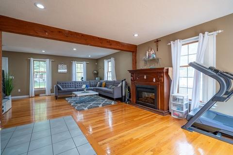 131 Clement St, Springfield, MA 01118 photo 6