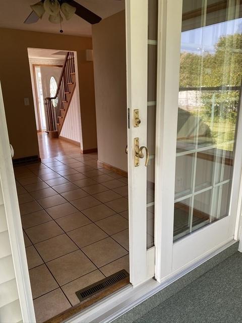 111 Murphy Ln, Chicopee, MA 01020 photo 10