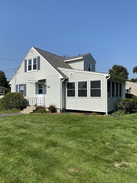 111 Murphy Ln, Chicopee, MA 01020 photo 4