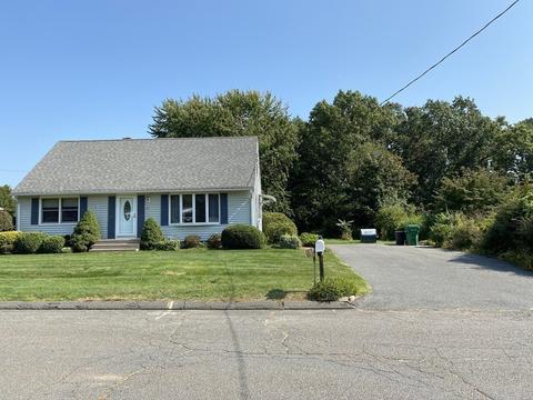 111 Murphy Ln, Chicopee, MA 01020 photo 3