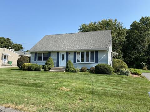 111 Murphy Ln, Chicopee, MA 01020 photo 2