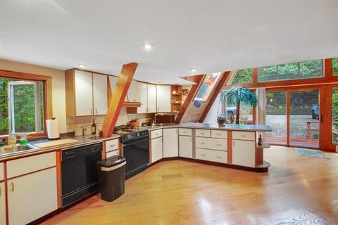 198 Atlantic St, Gloucester, MA 01930 photo 17