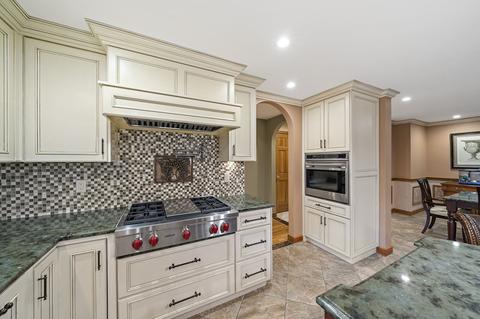 165 Westchester Dr, Canton, MA 02021 photo 9