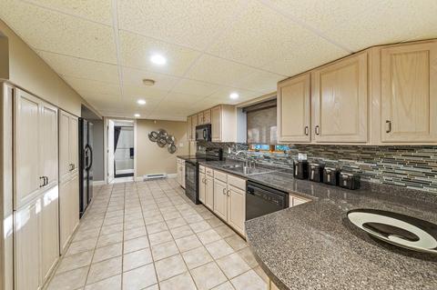 165 Westchester Dr, Canton, MA 02021 photo 33
