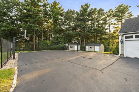 165 Westchester Dr, Canton, MA 02021 photo 4