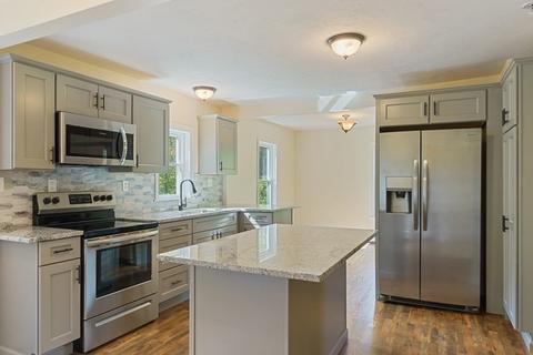 389 Radcliffe St, Athol, MA 01331 photo 4