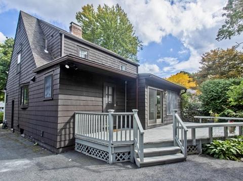 18 Donbray Rd, Springfield, MA 01119 photo 7
