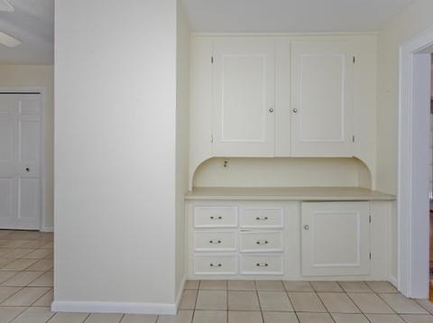 18 Donbray Rd, Springfield, MA 01119 photo 10