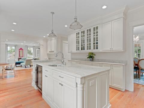 96 Glendale Rd, Needham, MA 02492 photo 1