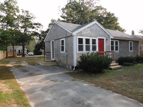 31 Red Brook Rd, Buzzards Bay, MA 02532 photo 2