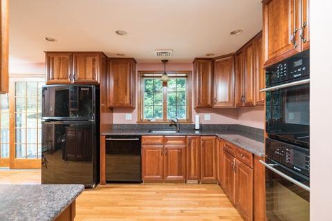 15 Planters Field Ln, Hingham, MA 02043 photo 1