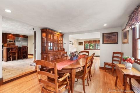 24 Williams St, Beverly, MA 01915 photo 12
