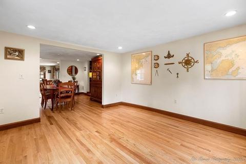 24 Williams St, Beverly, MA 01915 photo 14