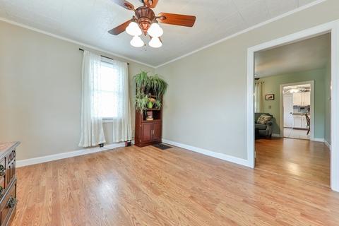 176 Curve St, Dedham, MA 02026 photo 9