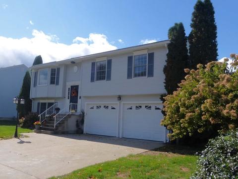 92 Winterset Dr, Springfield, MA 01129 photo 1