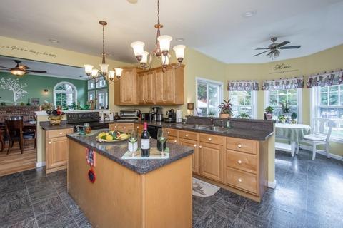 10 Mendon Rd, Sutton, MA 01590 photo 8