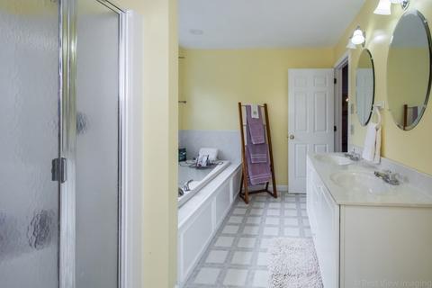 10 Mendon Rd, Sutton, MA 01590 photo 18