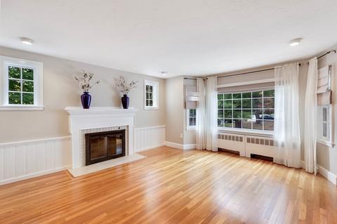 3 Evergreen Rd, Reading, MA 01867 photo 4