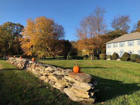 6 Glen Ct, Sutton, MA 01590 photo 2