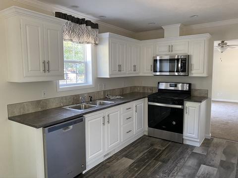 7 Dow St, Exeter, NH 03833 photo 10