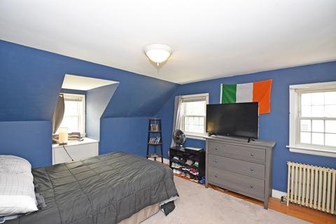 8 Mayflower Cir, Worcester, MA 01606 photo 13