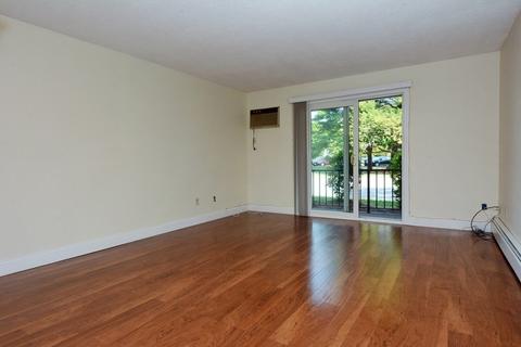 147 Sylvan St #6A, Danvers, MA 01923 photo 4