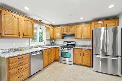 239 High Plain St, Walpole, MA 02081 photo 5