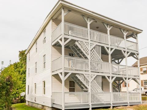 133 Baker St, Gardner, MA 01440 photo 1