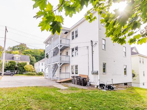 133 Baker St, Gardner, MA 01440 photo 2