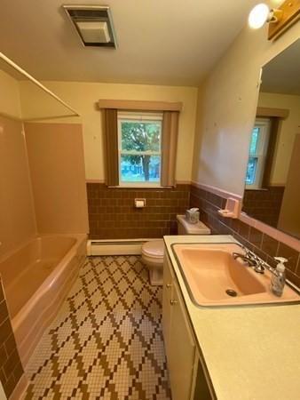 28 Crestlan Cir, Worcester, MA 01604 photo 12