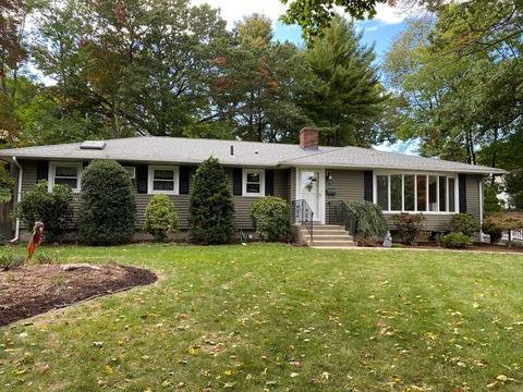28 Crestlan Cir, Worcester, MA 01604 photo 2