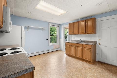 16 Eames St, Framingham, MA 01702 photo 7