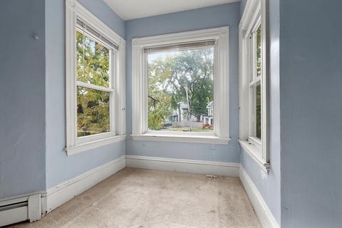 16 Eames St, Framingham, MA 01702 photo 11