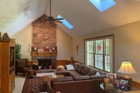 6 Harrison Pl, Franklin, MA 02038 photo 6