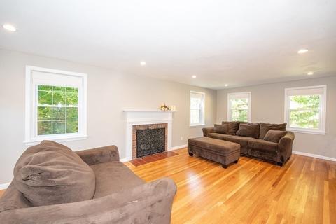 3 Ethan Allen Dr, Acton, MA 01720 photo 4