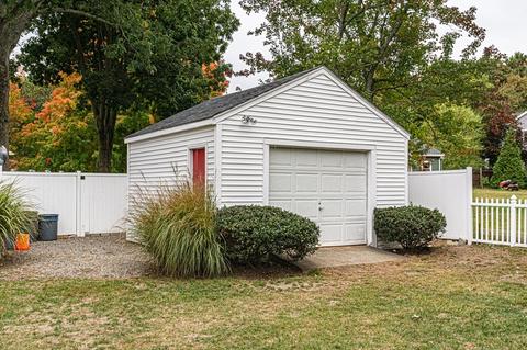 9 Susan Dr, Reading, MA 01867 photo 24