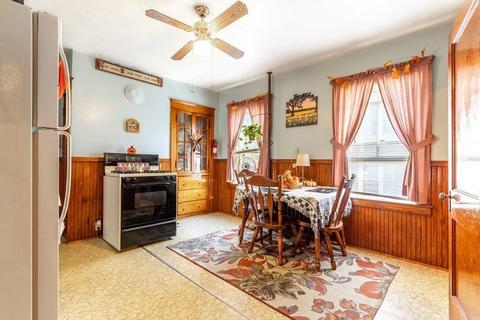 9 Falmouth St, Worcester, MA 01607 photo 6