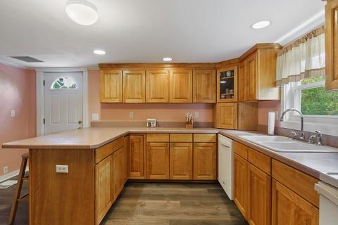 9 Pine St, Hudson, MA 01749 photo 9