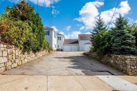 72 Cash St, Fall River, MA 02723 photo 1