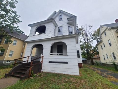 41 Daytona St, Springfield, MA 01108 photo 4