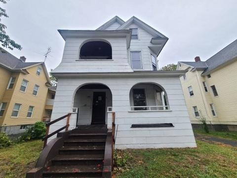 41 Daytona St, Springfield, MA 01108 photo 1