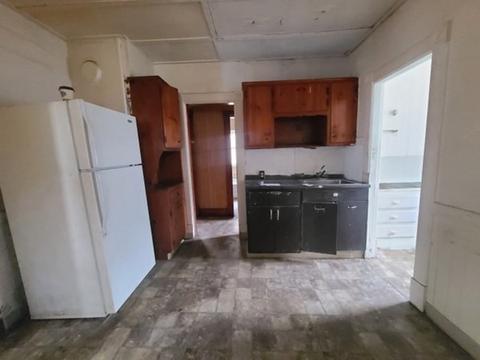 41 Daytona St, Springfield, MA 01108 photo 15