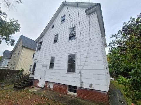 41 Daytona St, Springfield, MA 01108 photo 6