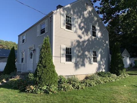 547 Plumtree Rd, Springfield, MA 01118 photo 2