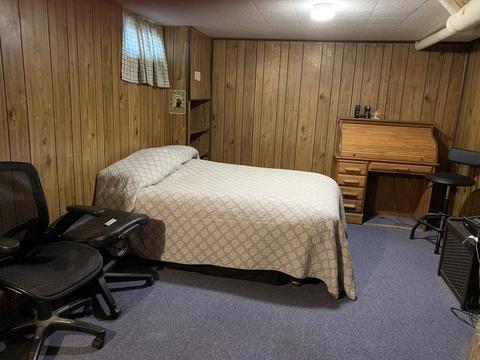 547 Plumtree Rd, Springfield, MA 01118 photo 18
