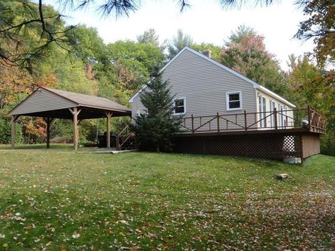 4 Hardy Rd, Ashburnham, MA 01430 photo 1