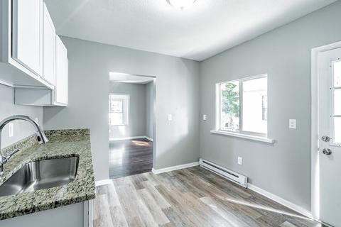 382 Page Blvd, Springfield, MA 01104 photo 7